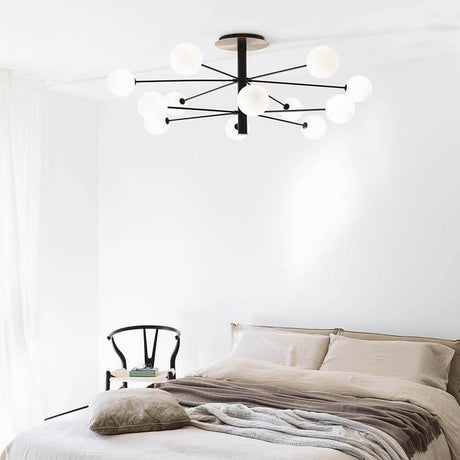 Cosmopolitan Deckenleuchte in modernem Schlafzimmer mit stylischer Einrichtung und sanfter Beleuchtung.