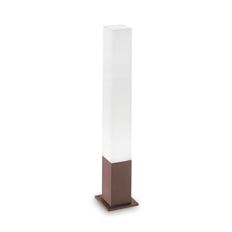 Edo Außen Pollerleuchte IP44 in modernem Design mit quadratischem, weißem Leuchtkörper und braunem Sockel.