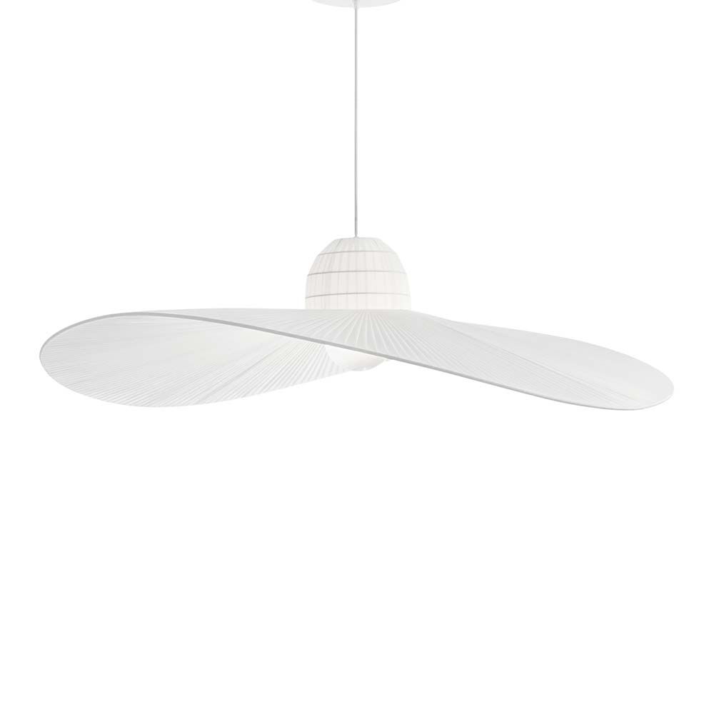 Hängeleuchte Madame Sp1 Weiß mit elegantem weißen Stoffschirm, ideal für modernes Wohnambiente.