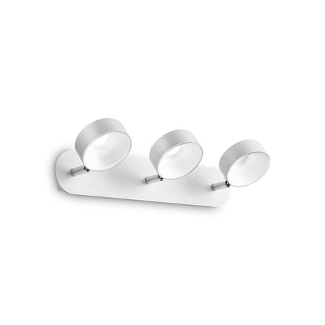 LED Plafonnier Oby à 3 lampes blanc avec trois abat-jour ronds blancs au design moderne.