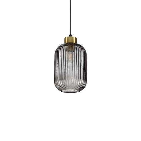 Mint pendellampe i glass i svart med gylne detaljer, ideell for moderne boligdesign.