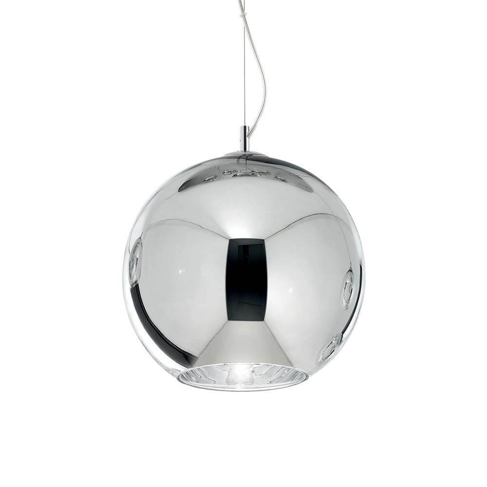 Elegante Pendelleuchte Ø 40cm in glänzendem Chromdesign, ideal für moderne Innenräume.