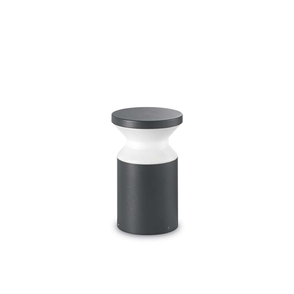 Stehleuchte Torre Pt1 Klein Anthrazit in modernem Design mit schwarzem und weißem Farbkontrast