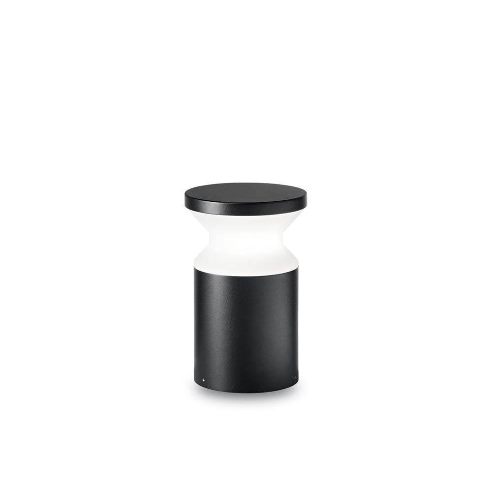 Stehleuchte Torre Pt1 Klein Schwarz in modernem Design, ideal für elegante Wohnräume.