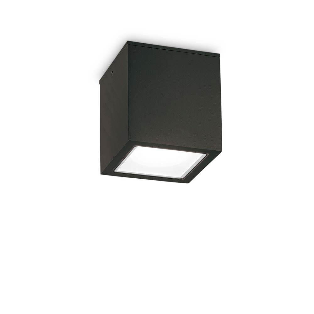 Techo Außen Deckenleuchte IP54 in modernem Design, ideal für äußere Deckenbeleuchtung.