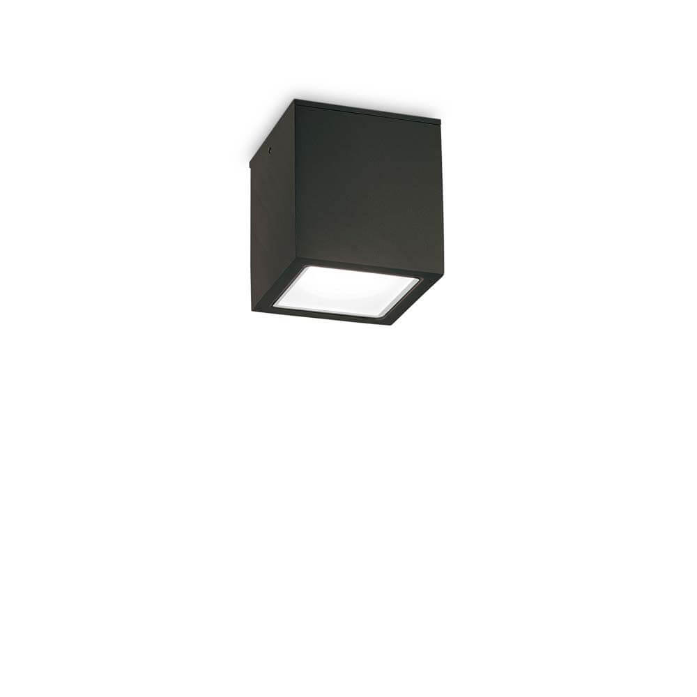Techo Außen Deckenleuchte IP54 in modernem schwarzem Design für Außenbereich und effiziente Beleuchtung.