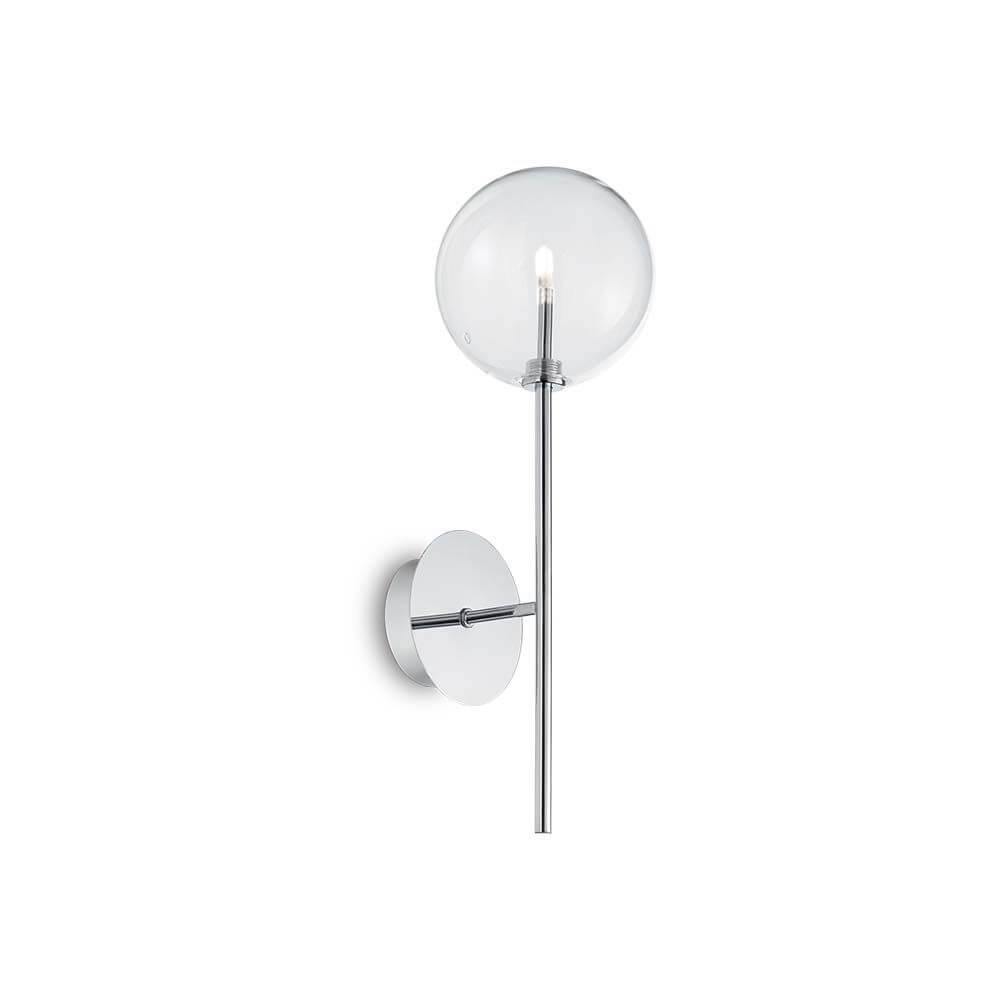 Wandlampe Equinoxe Chrom mit klarem Lampenschirm und modernem Design.
