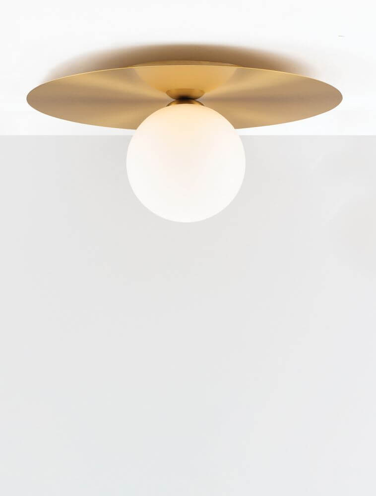 Indigo Deckenleuchte Gold, Weiß - moderne Deckenleuchte mit minimalistischen Design und glamourösem Gold-Unterton.