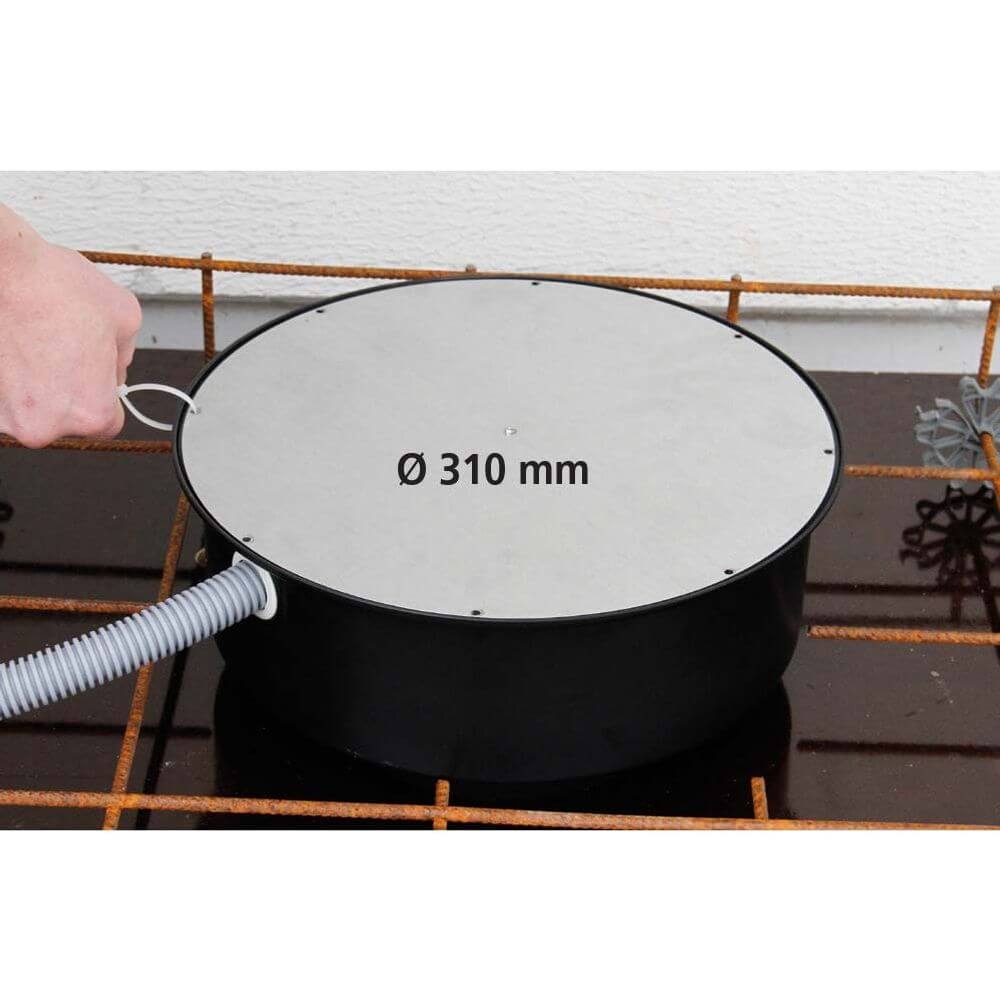 Individuelle Leuchten-Einbaudose XXL Ø 310mm für Betonbau auf Schalung mit Elektrokabel.