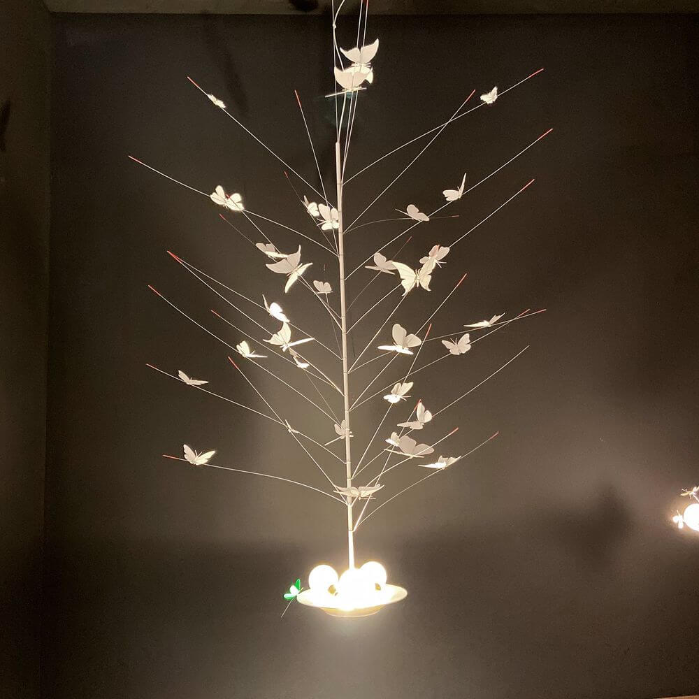 Ingo Maurer LED Pendellampe La Festa delle Farfalle weiß - kreative Beleuchtung mit Schmetterlingen