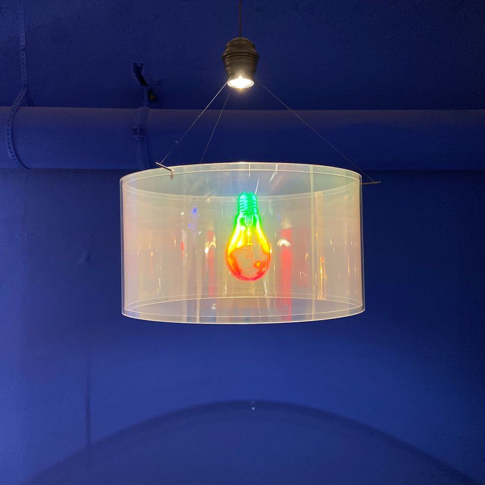 Ingo Maurer Hängelampe Wo Bist Du, Edison? mit holographischem Glas, Ø 46cm, modernes Design, Pendelleuchte.