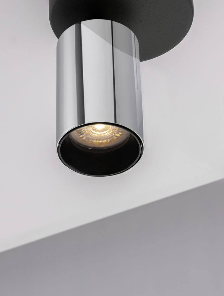 Inus Deckenleuchte Versetzt Ø 5,7cm Schwarz, Chrom - eleganter LED Deckenspot mit reflektierendem Chrom-Finish.