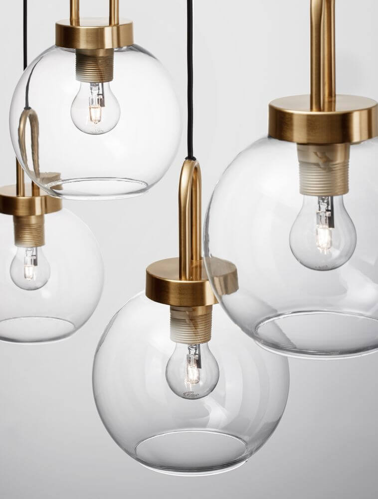 Irvine Pendelleuchte Balken 97,5cm 4-flammig Gold, Transparent in elegantem Design mit klarem Glas.