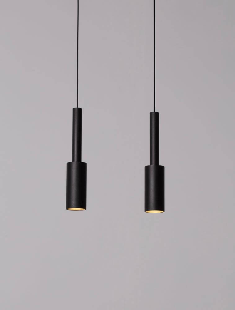 Joy LED Pendelleuchte 2-flammig 3000K in elegantem Schwarz mit minimalistischer Formgebung.