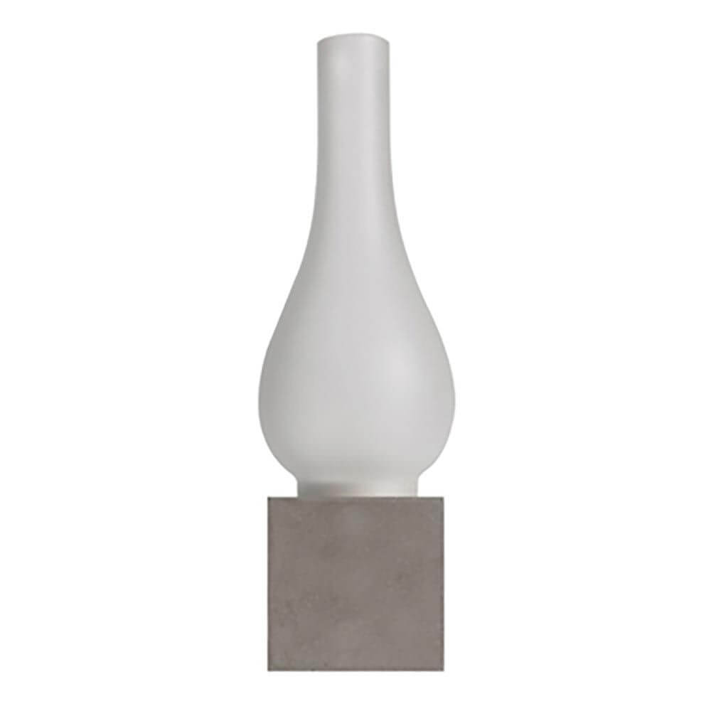 Karman Amarcord Wandleuchte in Glas und Beton, elegantes Design für jeden Wohnbereich.