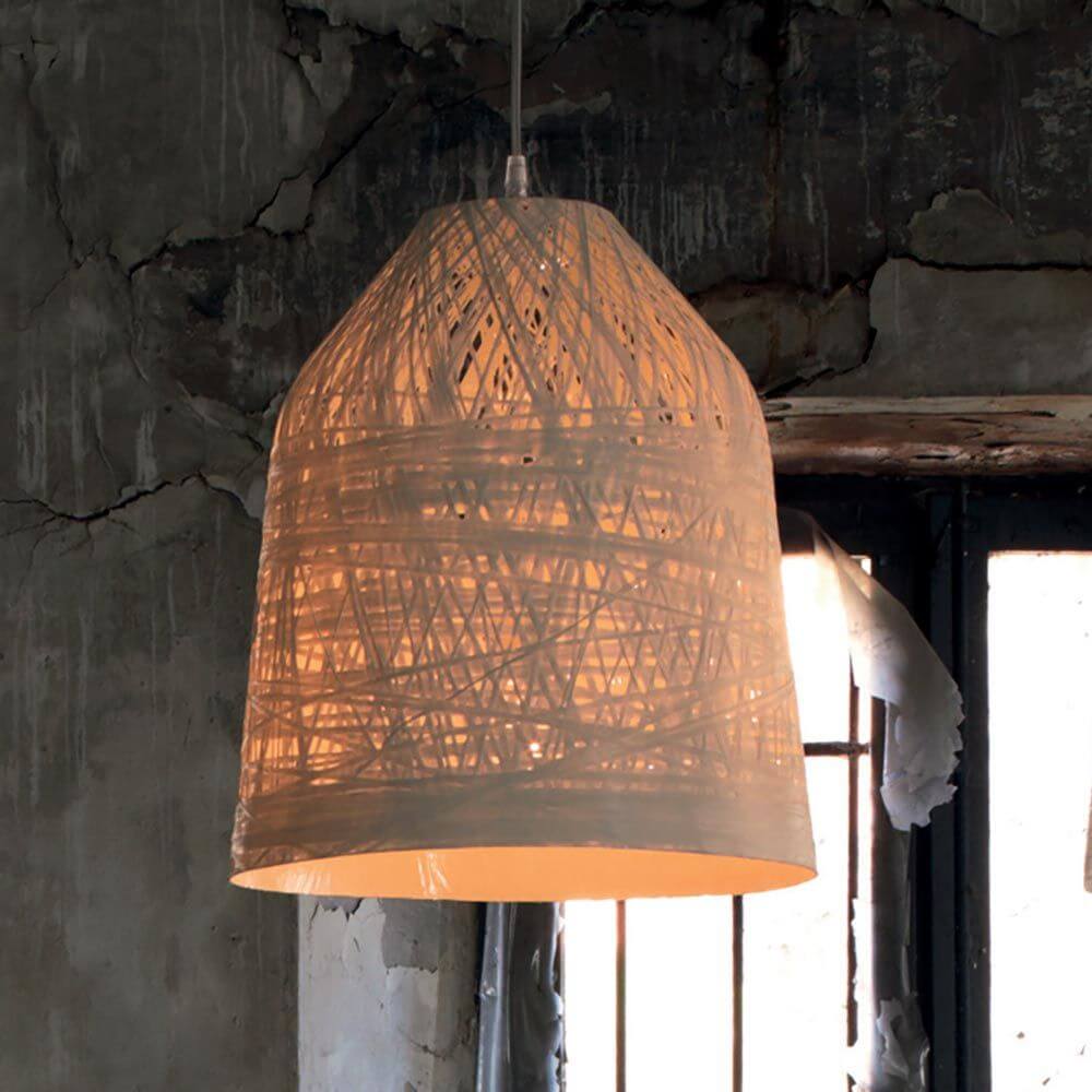 Karman Black Out Außen-Hängeleuchte IP65 in moderner Korbgeflecht-Optik, ideal für Innen- und Außenbereich.