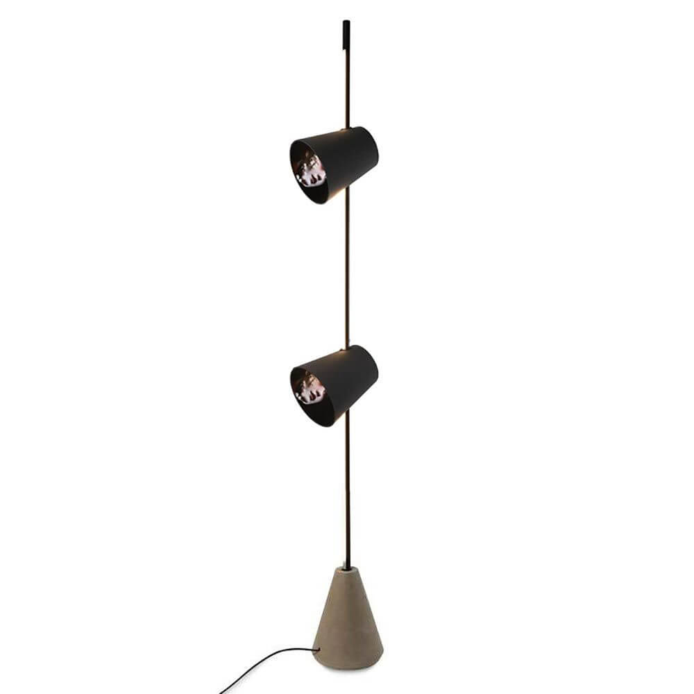 Karman Cupido Schirm für Cupido LED-Stehleuchte mit elegantem Design und zwei Leuchten, ideal für modernes Wohnen.
