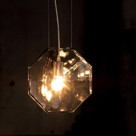 Karman Hängeleuchte 24 Karati in eckiger Glasform, inspiriert von einem funkelnden Kristall.