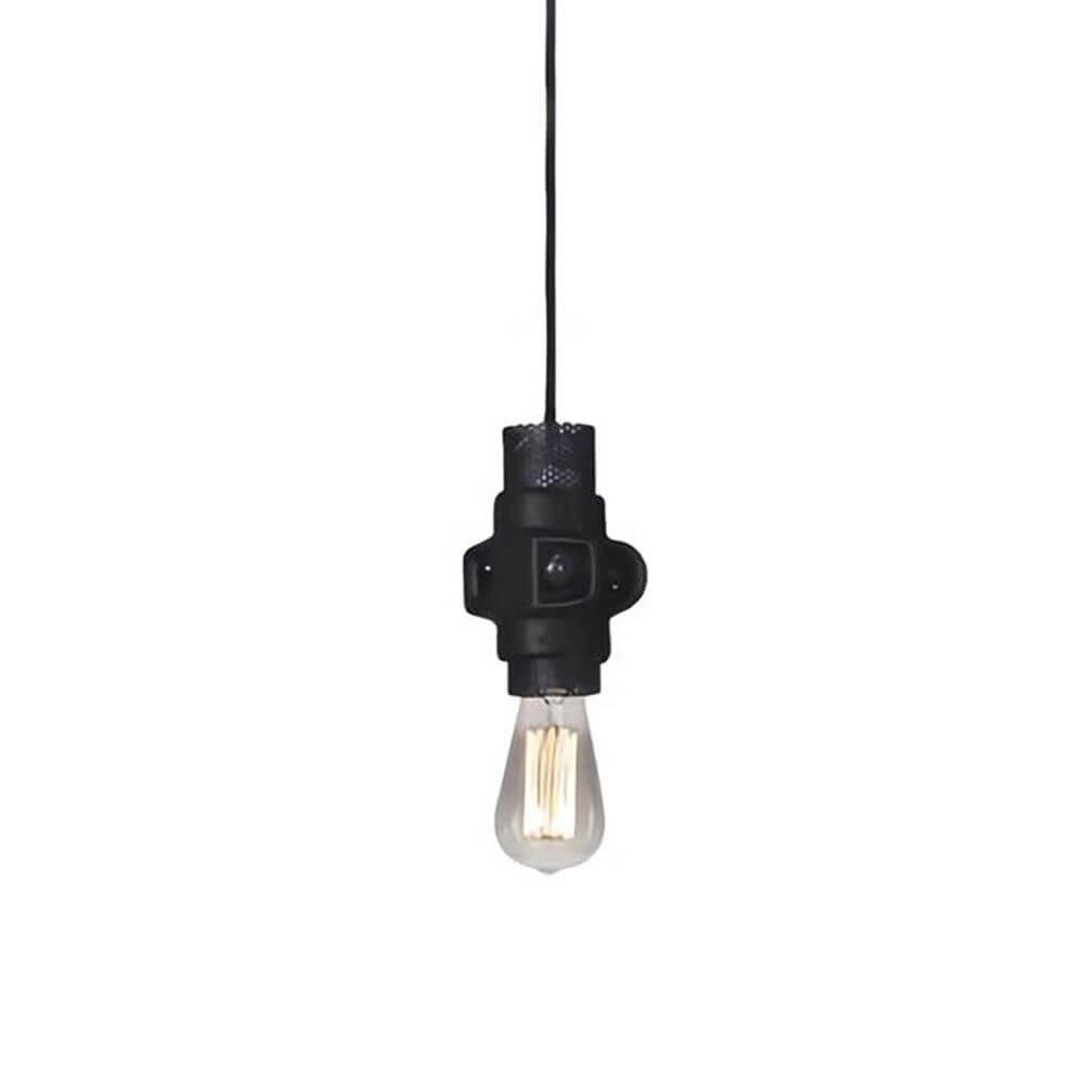 Karman Nando Hängeleuchte 15cm in schwarzem Design mit einer klaren Glühbirne.