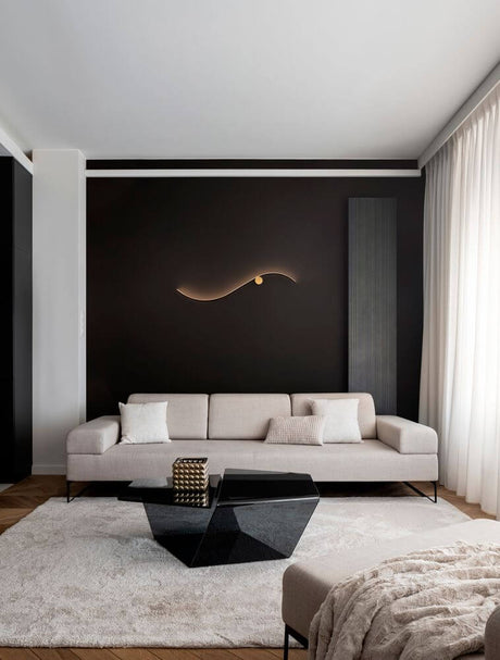 Kima LED Wandleuchte Geschwungen 3000K Schwarz, Gold für modernes Wohnzimmer mit warmweißem Licht