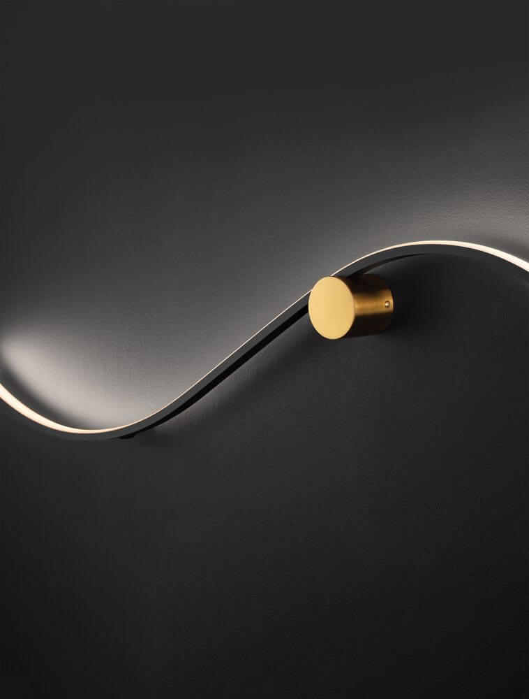 Kima LED Wandleuchte Geschwungen 3000K Schwarz, Gold