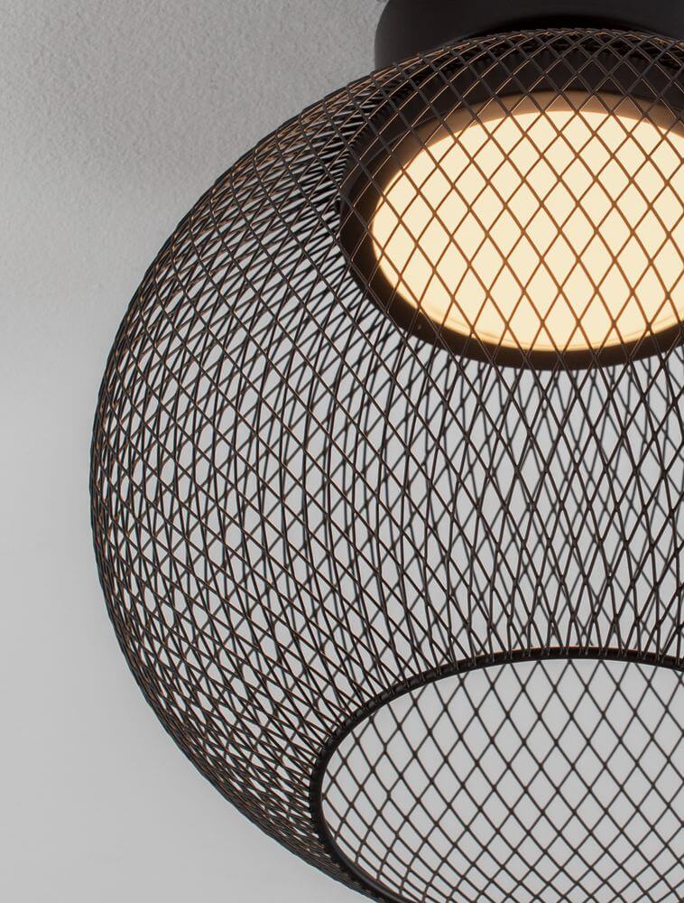 Kinetic LED Deckenleuchte in schwarzem Drahtgeflecht, moderne Lampe mit 12 W Lichtquelle, ideal für Innenräume.