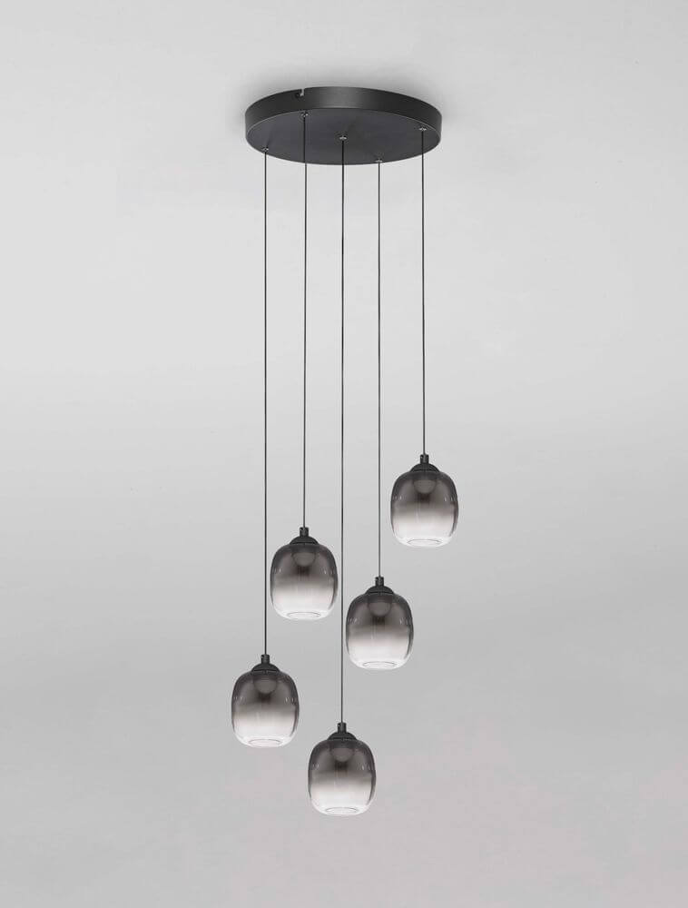 Kita LED Pendelleuchte 5-flammig Ø 43cm 3000K Schwarz, Rauch mit schwarzen und rauchfarbenen Glaskugeln.