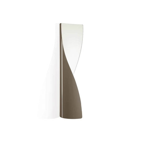 Kundalini LED-vegglampe Evita 38 cm dimbar i moderne, bølgende form med reflekterende overflater.
