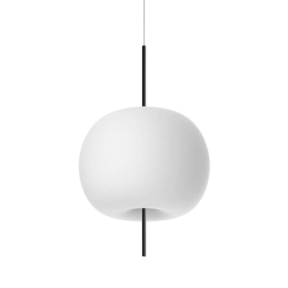 Kundalini Opalglas Hängelampe Kushi Ø 33cm mit runder Form und organischem Design, dekorativ und stilvoll.