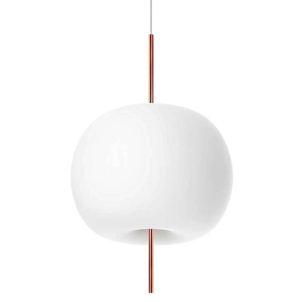 Kundalini Pendellampe Kushi XL Ø 43cm, runde und organische Designlampe mit dünnem Stab in Kupferoptik.