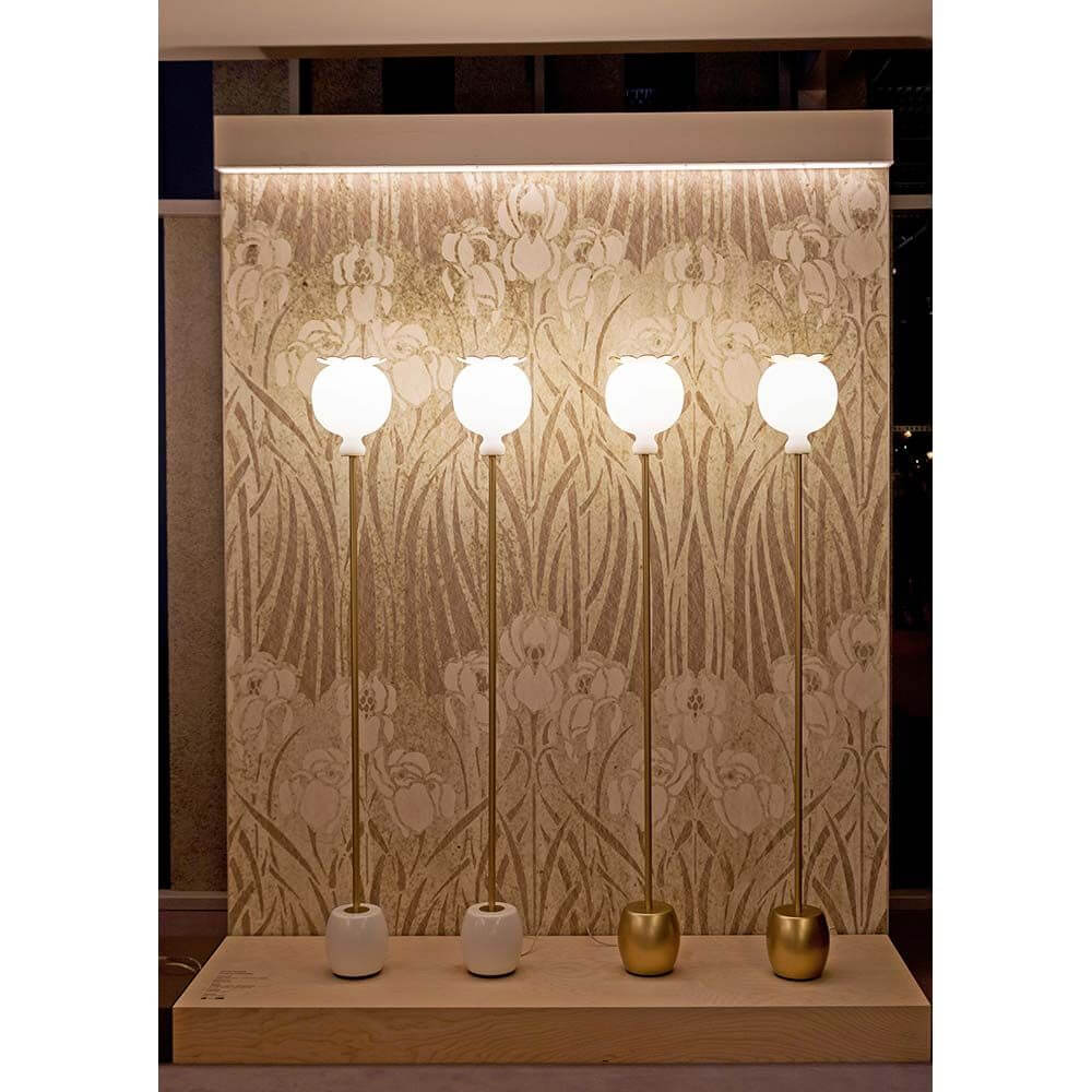 Kundalini Stehlampe Opyo 172cm Glanzlackoptik Dimmbar im eleganten Design mit fünf Lichtquellen.