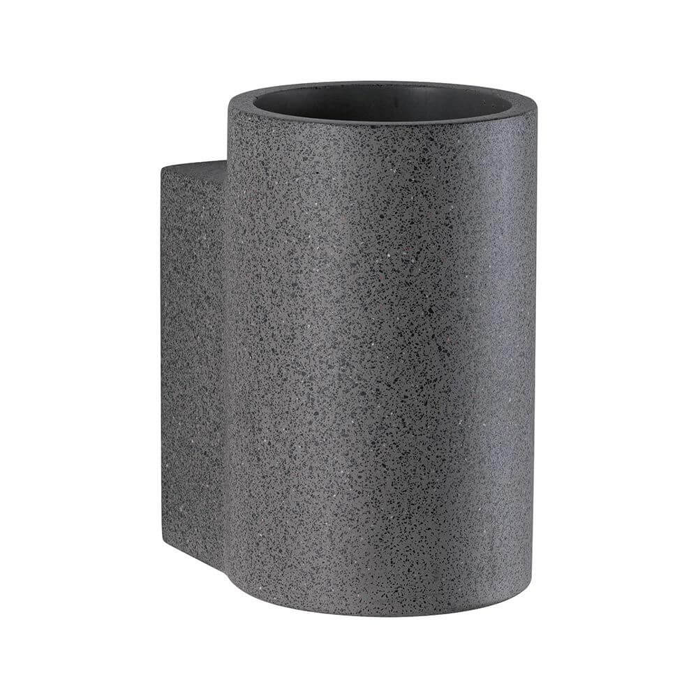 Beton LED Außenwandleuchte Concrea Sandig-Schwarz IP65 in sandsteinfarbenem Design.