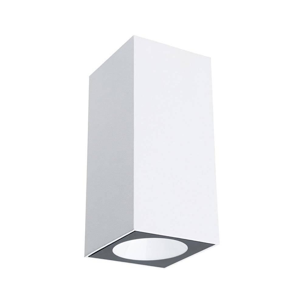 LED Außen Wandleuchte Flame Metall Weiß, stilvolle und robuste Wandaufbauleuchte in Weiß für den Außenbereich.