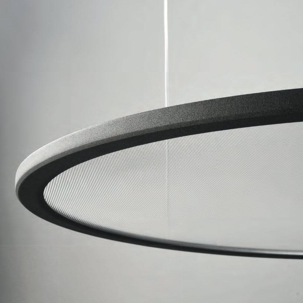 Transparente LED Büro Ring-Hängeleuchte mit modernem Design und blendfreier Lichtverteilung.