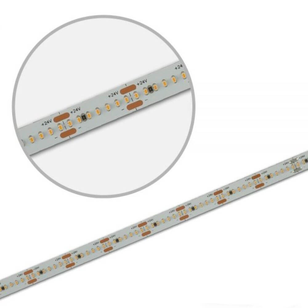 LED Streifen 500cm 24V mit dimmbaren PWM-Funktionen, ideal für Beleuchtungsprojekte.