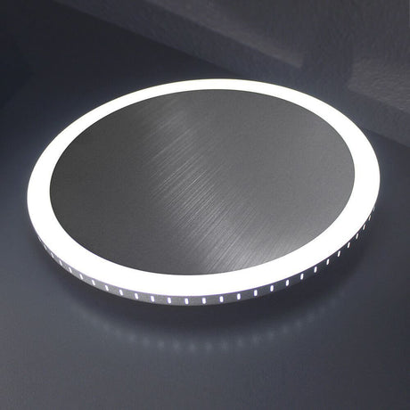 LED Plafonnier Moon Ø 30 cm couleur argent sur fond sombre, design élégant avec effets lumineux.