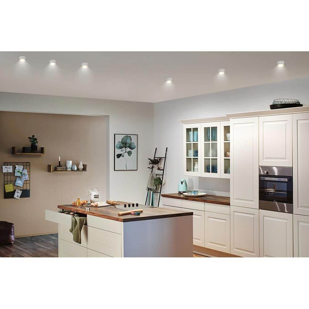 LED Einbauleuchte Gil Basis-Set Rund Dimmbar in modernem Küchenambiente mit Deckenbeleuchtung.