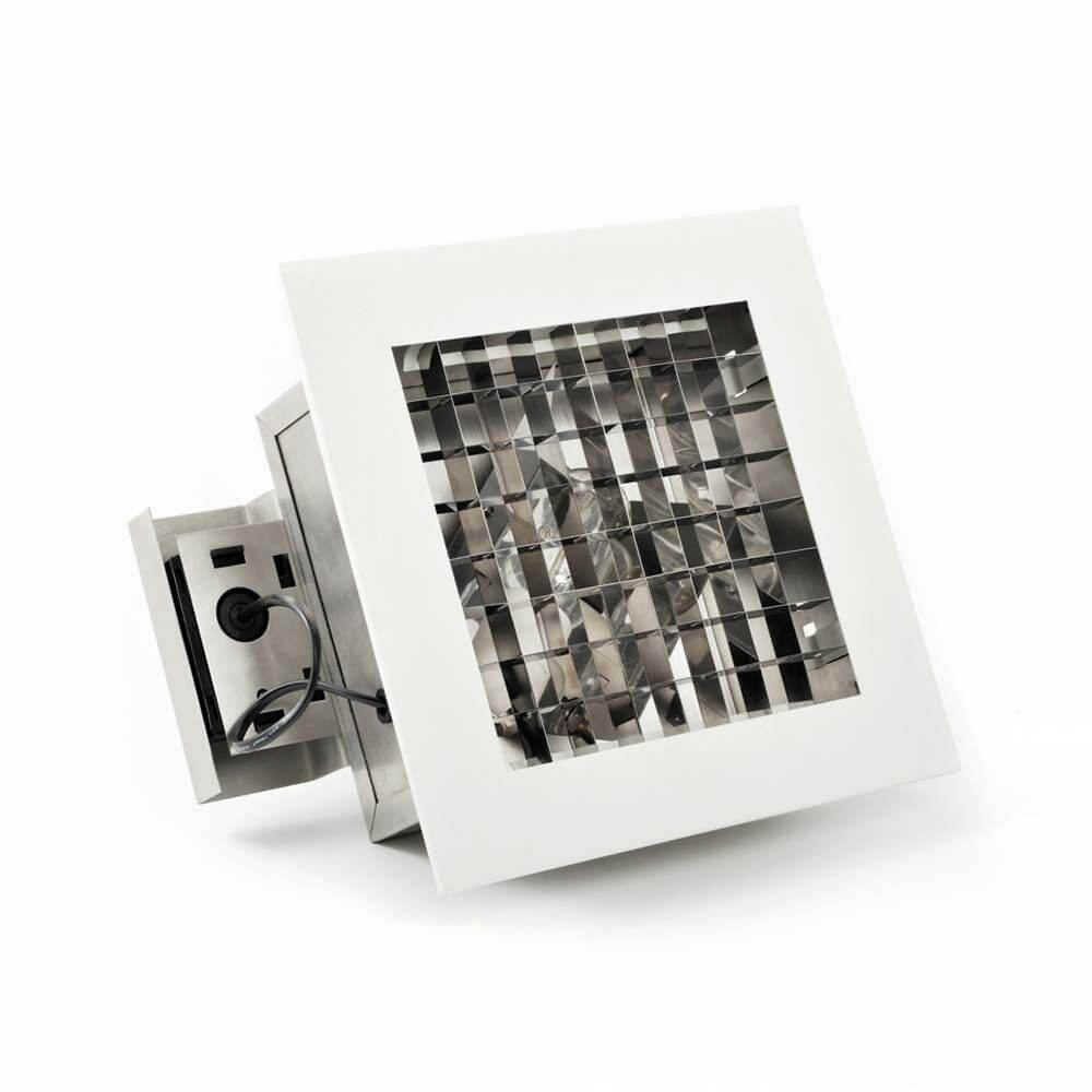 LED Einbauleuchte IP44 Weiß-Matt in quadratischer Form mit reflektierendem Innenleben.