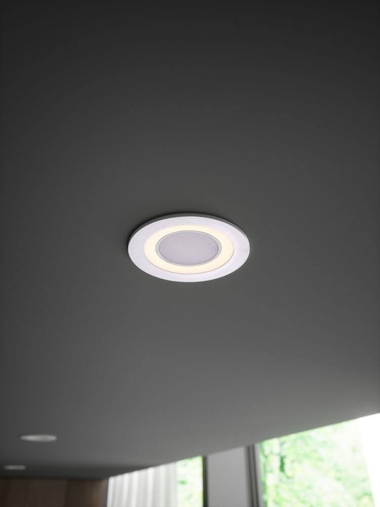 LED Einbaustrahler Clyde 8 4000K in Deckenmontage mit modernem Design.