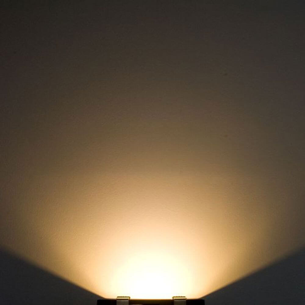 Profi LED Fluter Warmweiß 100W 10500 lm Anthrazit IP66, indirekte Beleuchtung mit blendfreier Lichtstreuung.