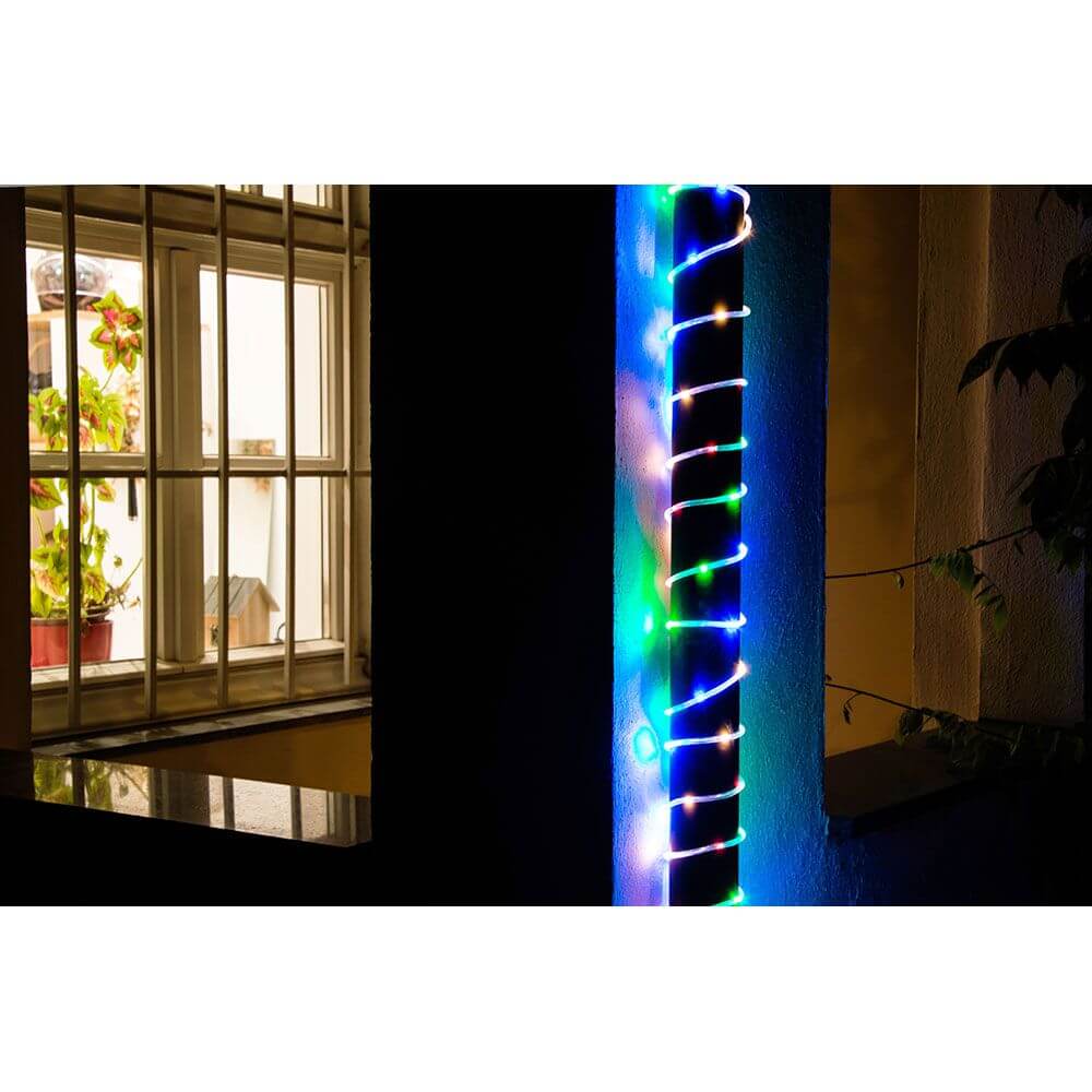 LED Mini Lichterschlauch 10m mit Lichtsensor Timer 130 bunte Dioden batteriebetrieben IP44 dekorative Beleuchtung in der Nacht.