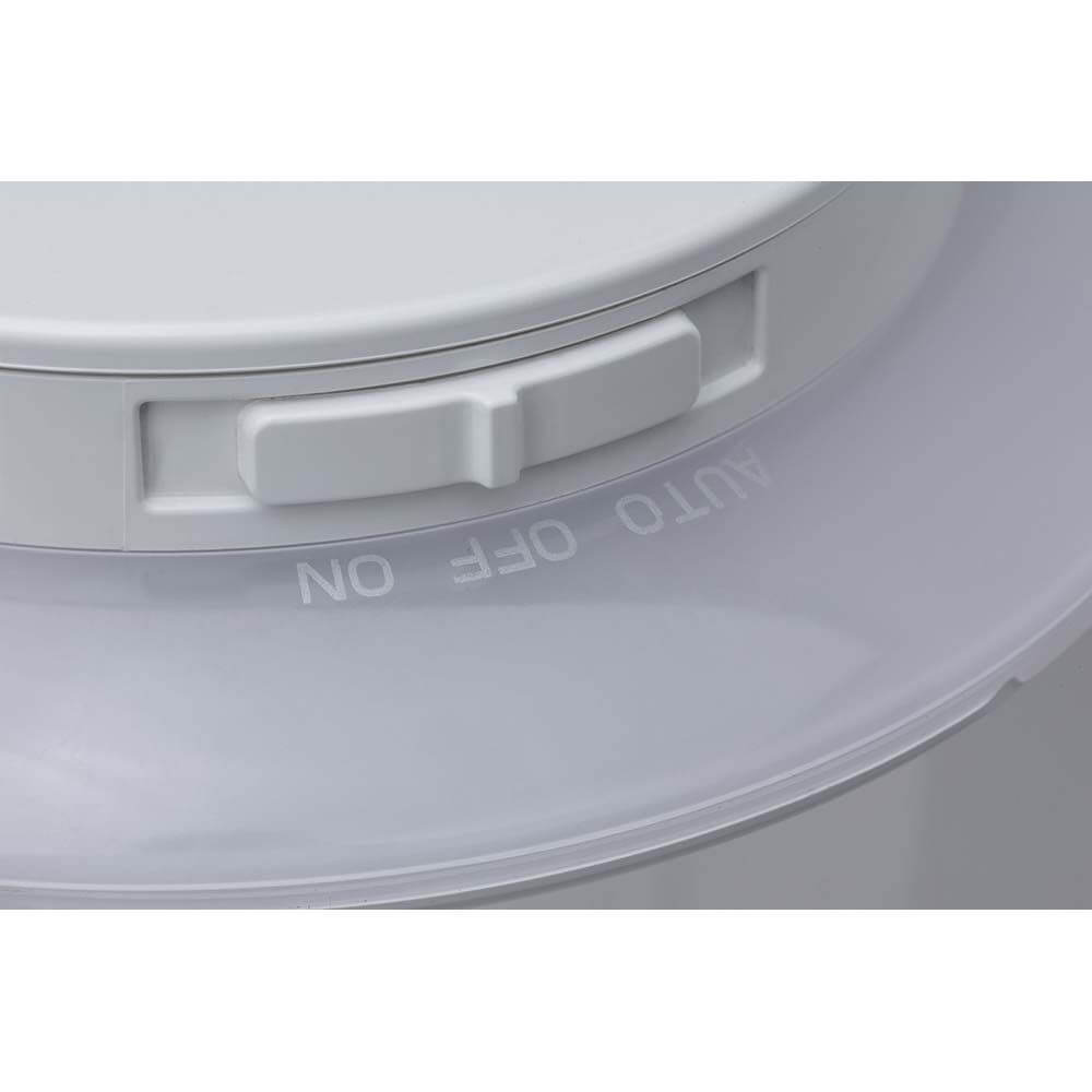 Detailaufnahme des Schalters des LED Nachtlichts Viby mit Optionen für AUTO, OFF und ON.