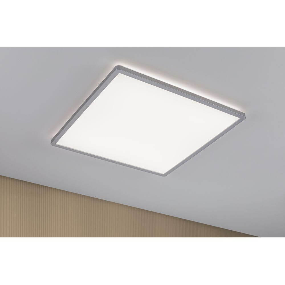 LED Panel Decken- & Wandleuchte Atria Shine in 3 Stufen-Dimmbar an Decke montiert, warmweißes Licht für idealen Raum.