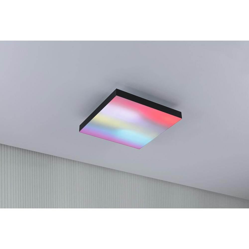 LED Panel Velora Rainbow RGBW Dynamisch 29x29cm mit Farbwechsel-Effekten an der Decke.
