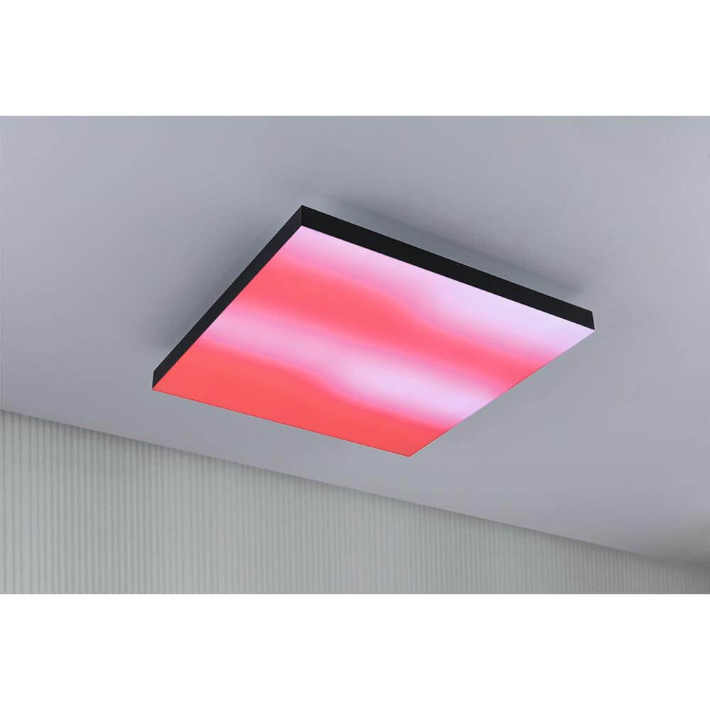 LED Panel Velora Rainbow RGBW Dynamisch Quadratisch Schwarz mit pinkem Farbverlauf an der Decke