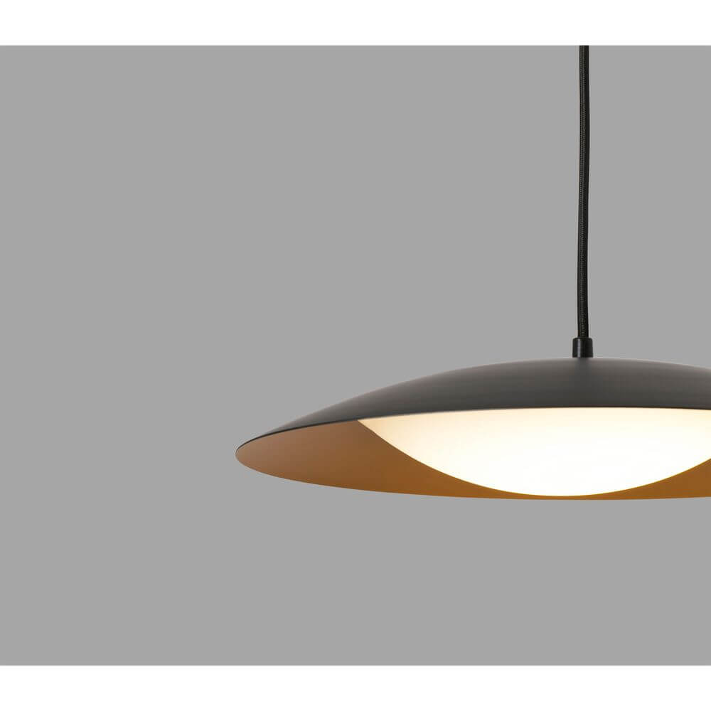 LED Pendelleuchte SLIM Schwarz, Goldfarben in modernem Design mit sanfter Beleuchtung.