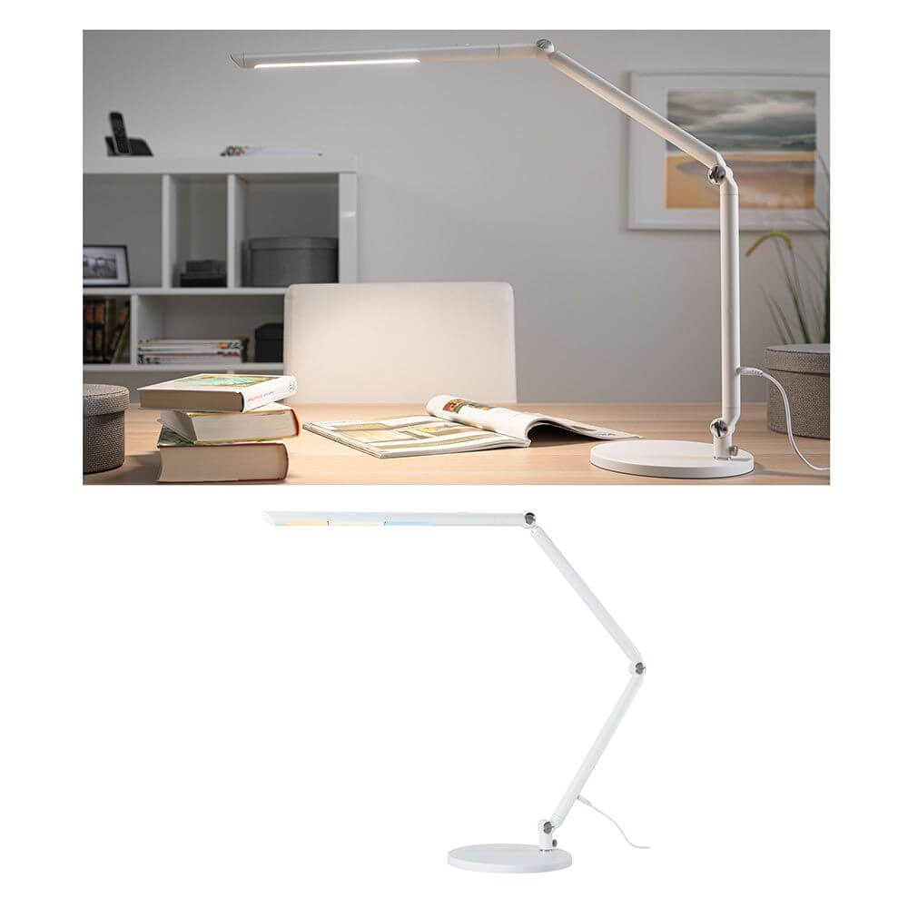 LED Schreibtischleuchte FlexBar in Weiß mit verstellbarem Flexarm und Tunable White-Funktion im Einsatz