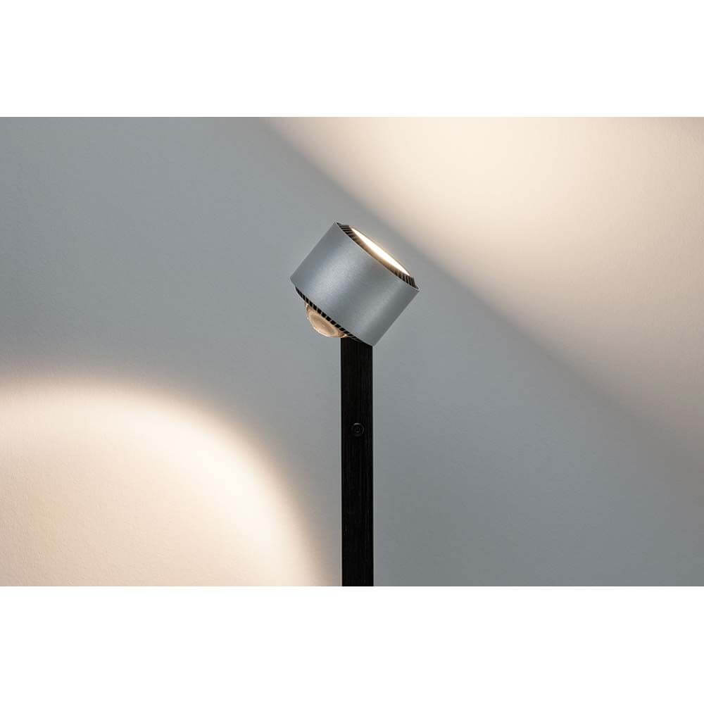 LED Stehleuchte Aldan 15,5W Dimmbar mit schwenkbarem Spotkopf und dimmbarem Licht.
