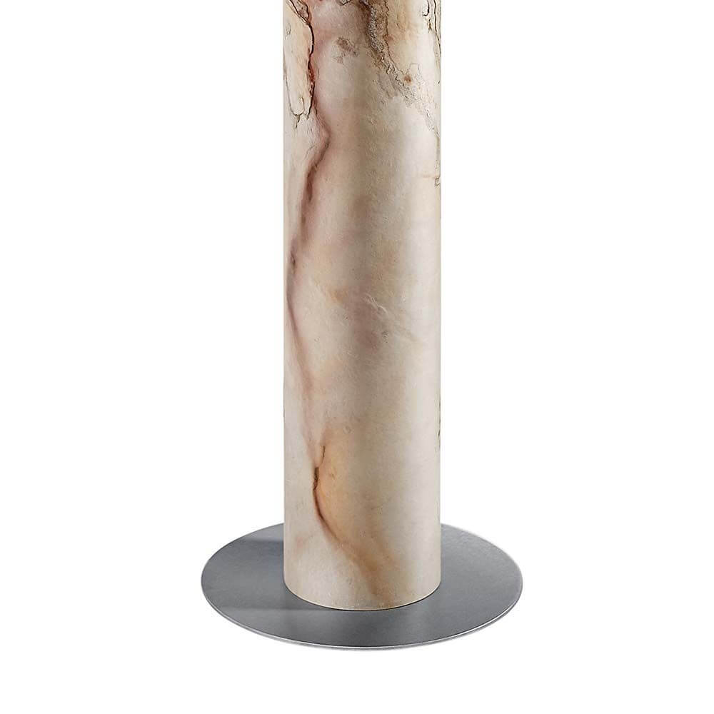 LED Stehleuchte Columna aus Stein Weißperle mit elegantem Fuße und graziler Steinsäule.