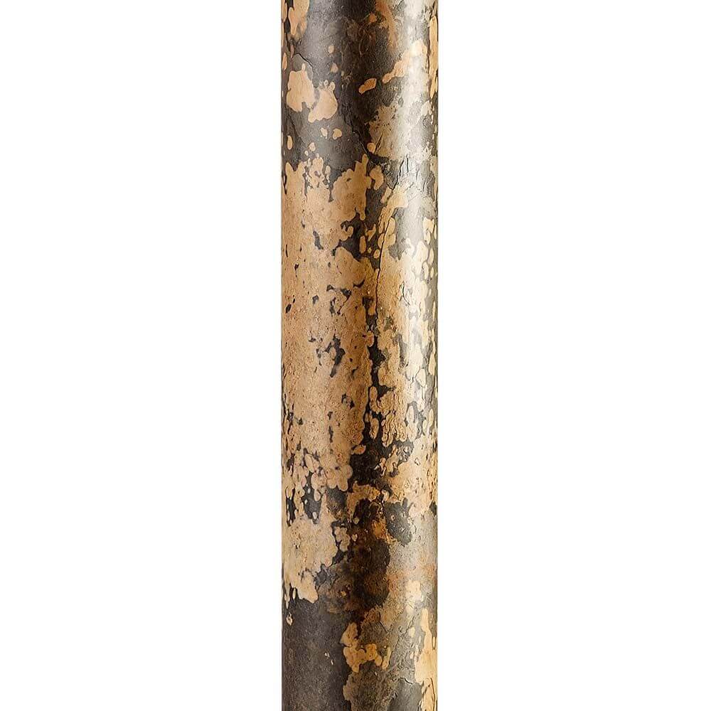 Detailansicht der Oberfläche der LED Stehleuchte Stein Columna 160cm Goldader mit goldener und schwarzer Marmorierung.